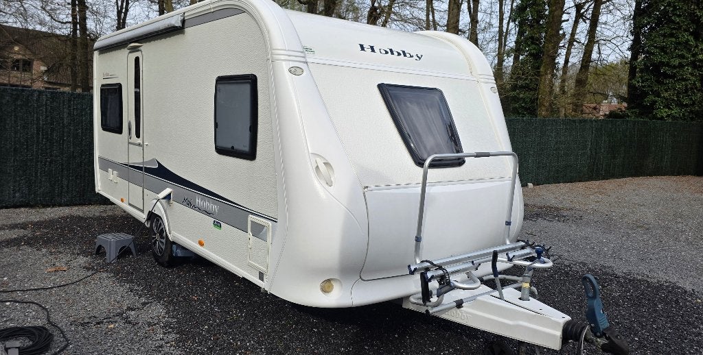 hobby 495 excellent. bouwjaar 2012, Caravans en Kamperen, Caravans, Schokbreker, Rondzit, Hobby, Frans bed