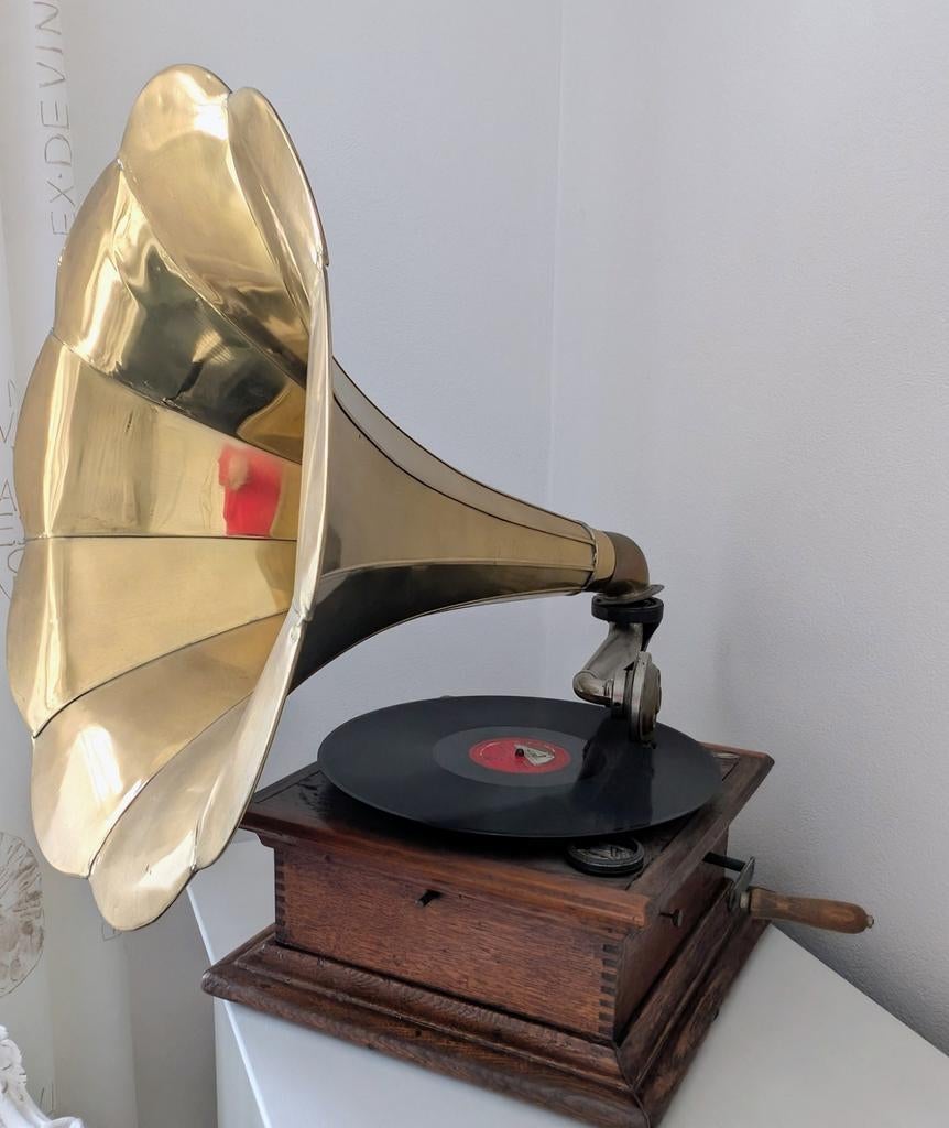 Antieke grammofoon van Thorens uit Zwitserland, Ophalen of Verzenden