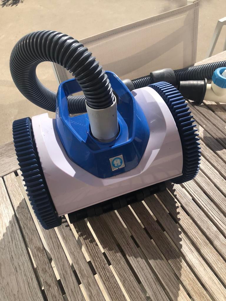 Zwembadstofzuiger, Tuin en Terras, Ophalen, Zo goed als nieuw