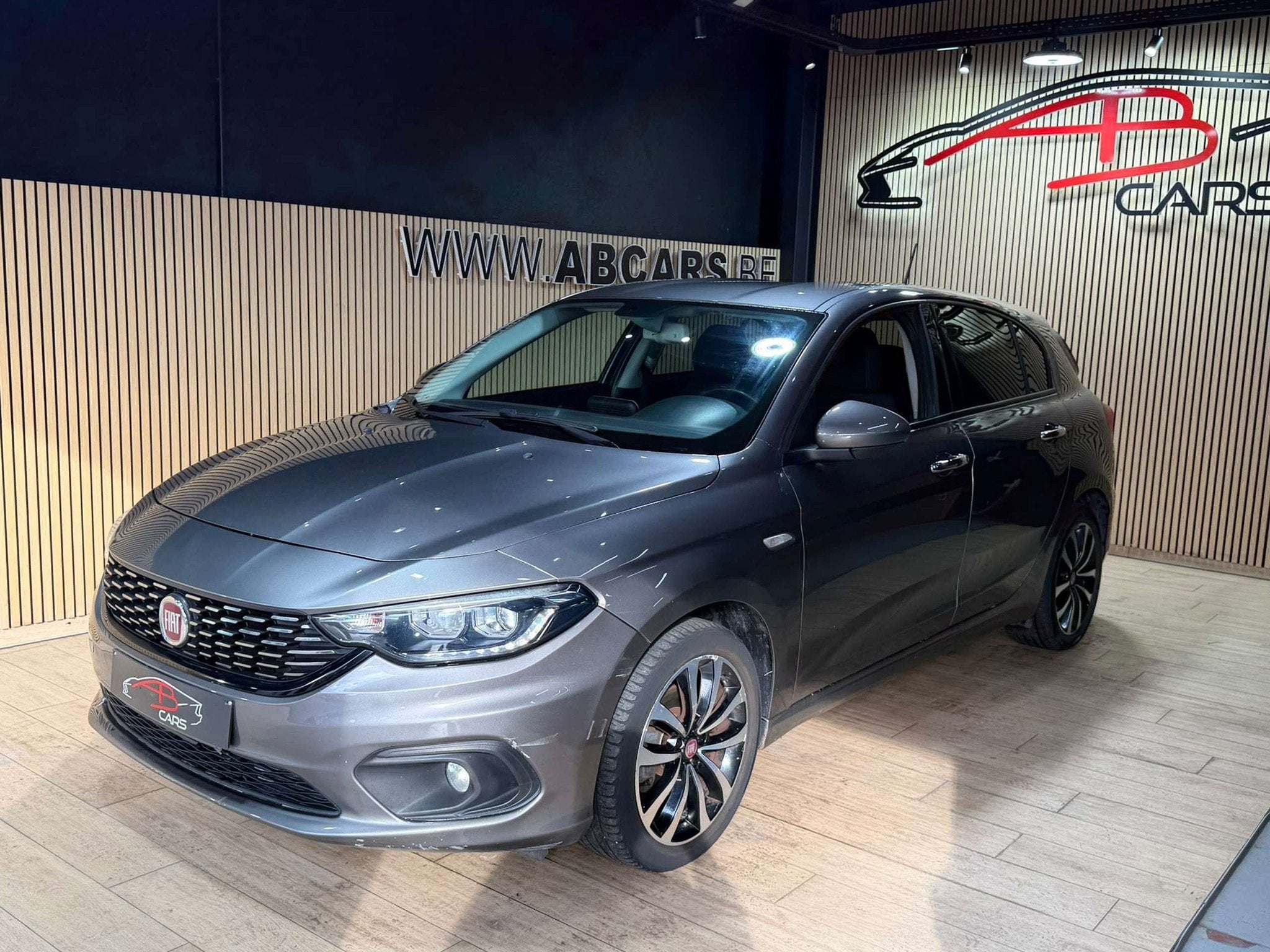 Fiat Tipo 1.6 MultiJet ECO Easy Business SPORT * SW - BREAK, Autos, Achat, Euro 6, Entreprise, Boîte manuelle