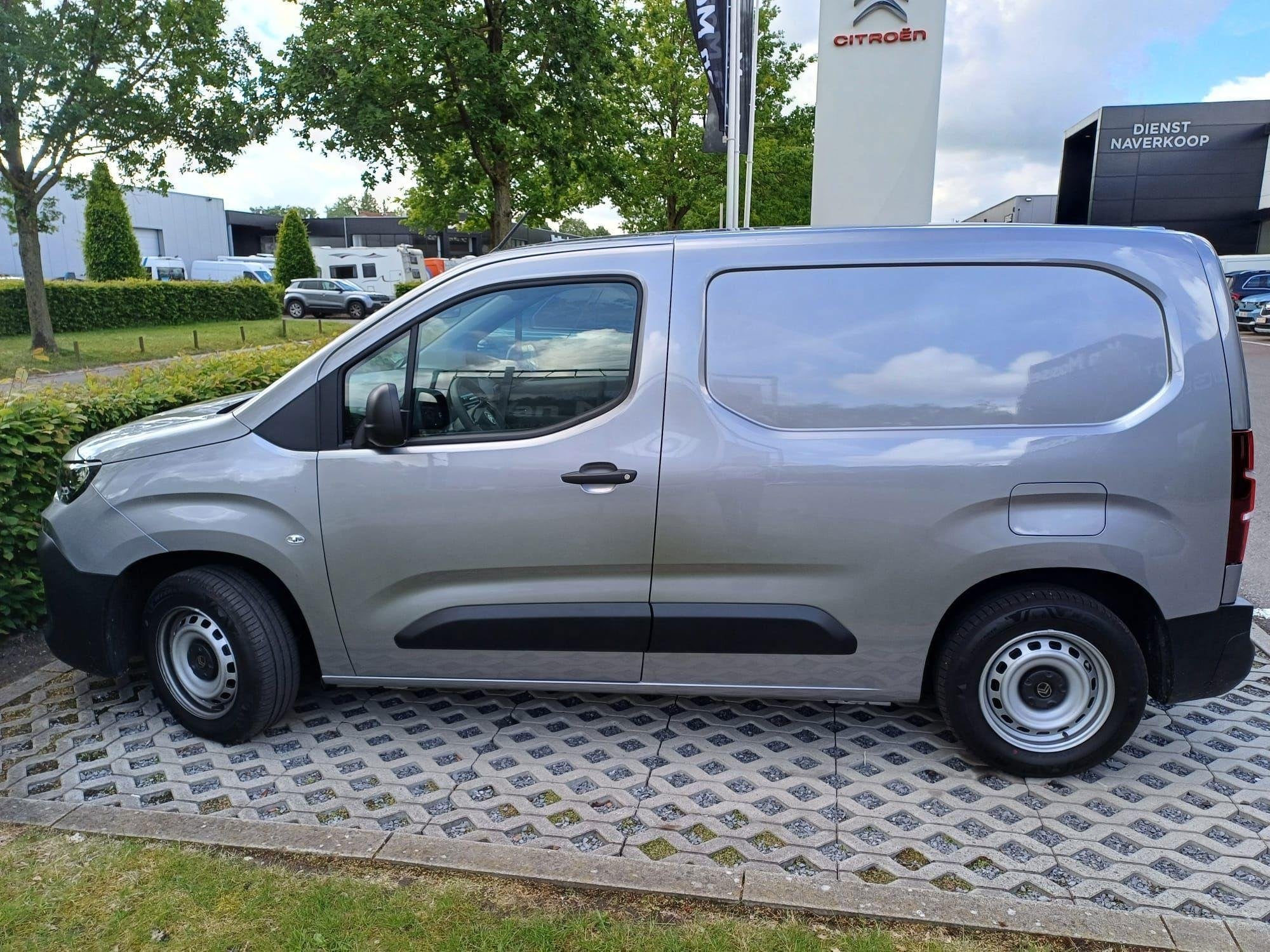 Citroën Berlingo M Light 1.2 PT 110 MAN6, Achat, https://public.car-pass.be/vhr/666b2084-f2fd-428e-88ff-54368f5fddc1, 4 portes