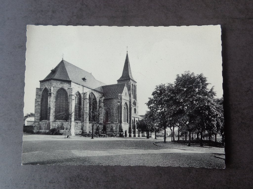 1 oude postkaart uit Wezet (collegiale kerk), Ophalen