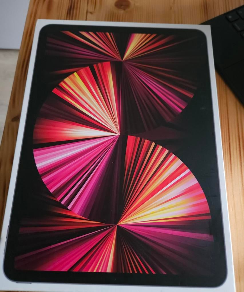 Ipad pro 11 inch 128 gb + magic keyboard. Jamais utilisé, Computers en Software, Apple iPads, Ophalen, 128 GB