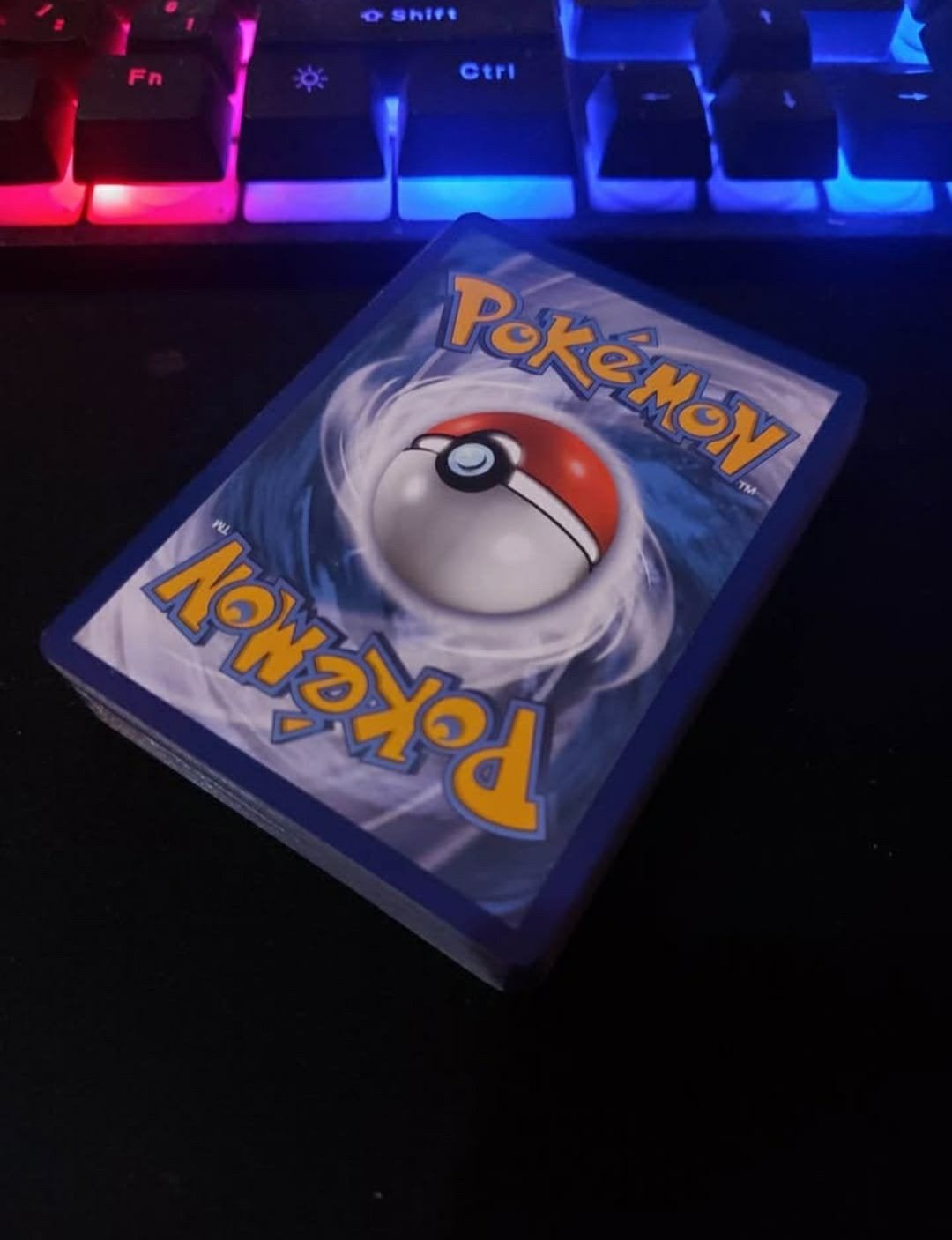 Pokemon pakjes BLINKENDE 10x (holo/reverse holo), Hobby en Vrije tijd, Ophalen, Zo goed als nieuw