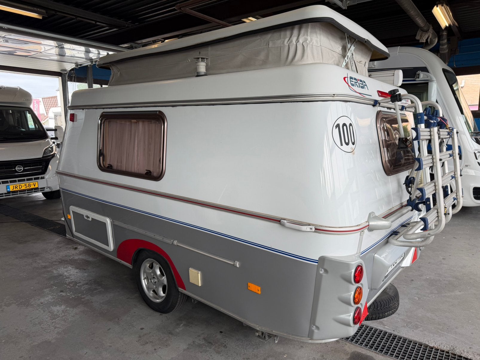 Eriba Touring Puck L 225 GT cassetteluifel voortent fietsend, Caravanes & Camping, Particulier, Fenêtres ouvrantes, 500 - 750 kg