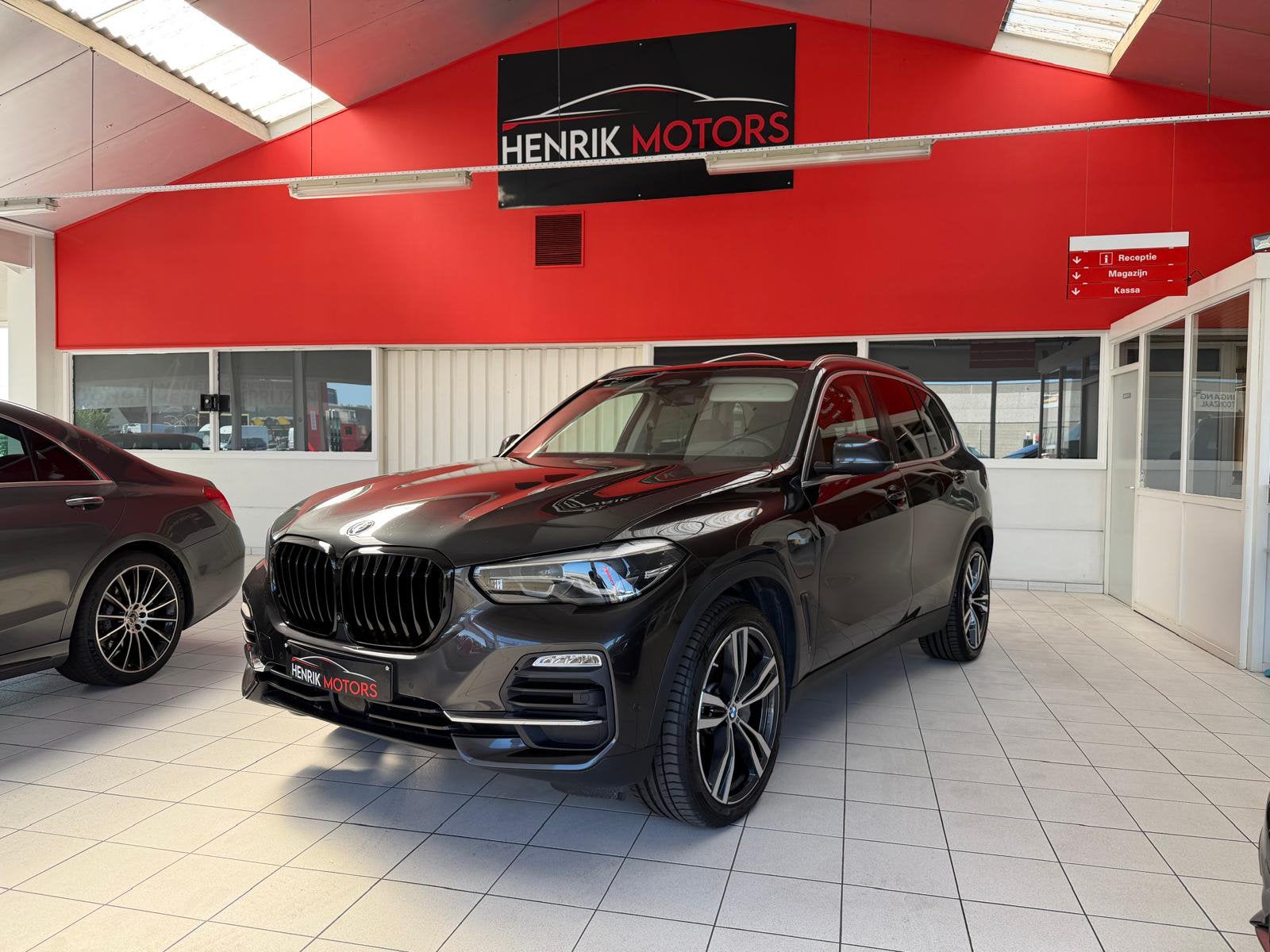 BMW X5 45e •SPORTLINE• •ACC PRO• •HUD•  BTW-AFTREKBAAR, Auto's, Automaat, X5, Bedrijf, Hybride Elektrisch/Benzine