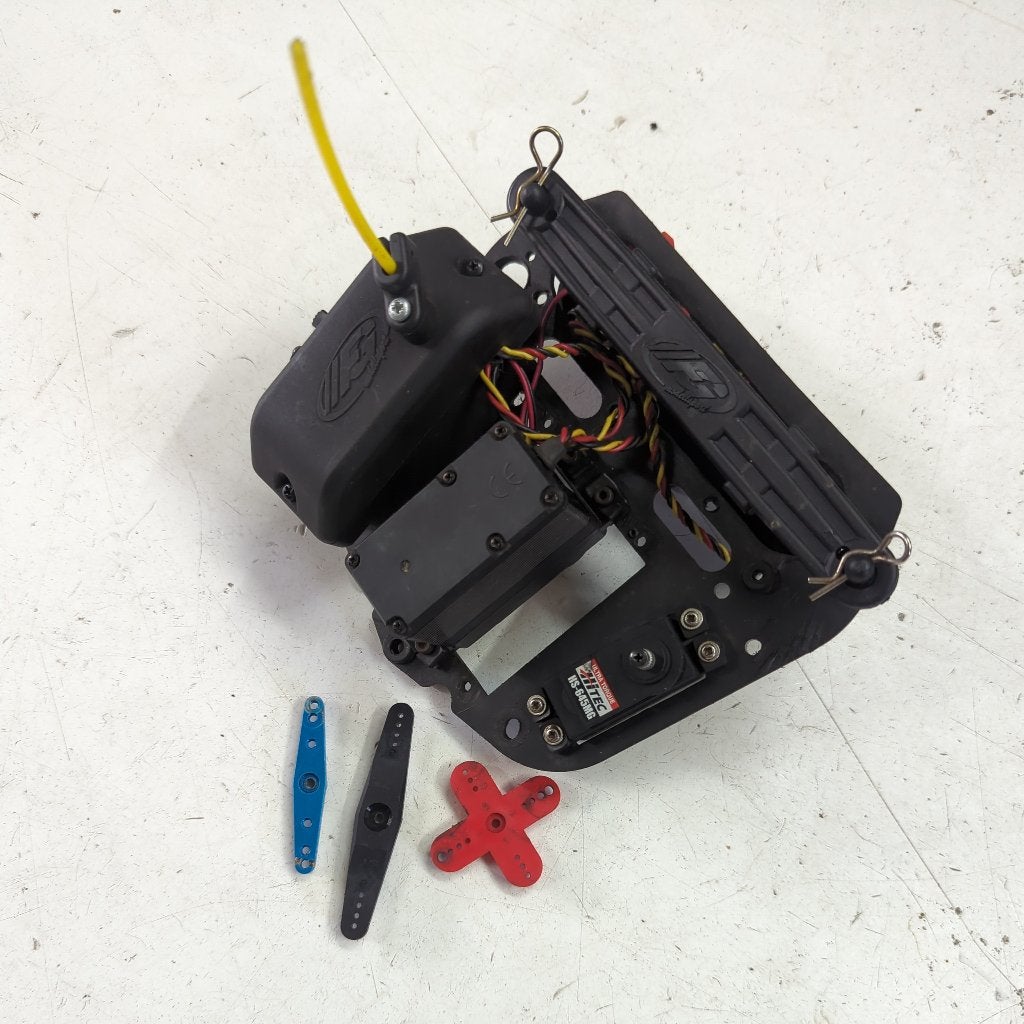 FG / Carson servoplaat met Hitec metalgear servo's, bigscale, Ophalen of Verzenden, Gebruikt, Overige schalen, Onderdeel