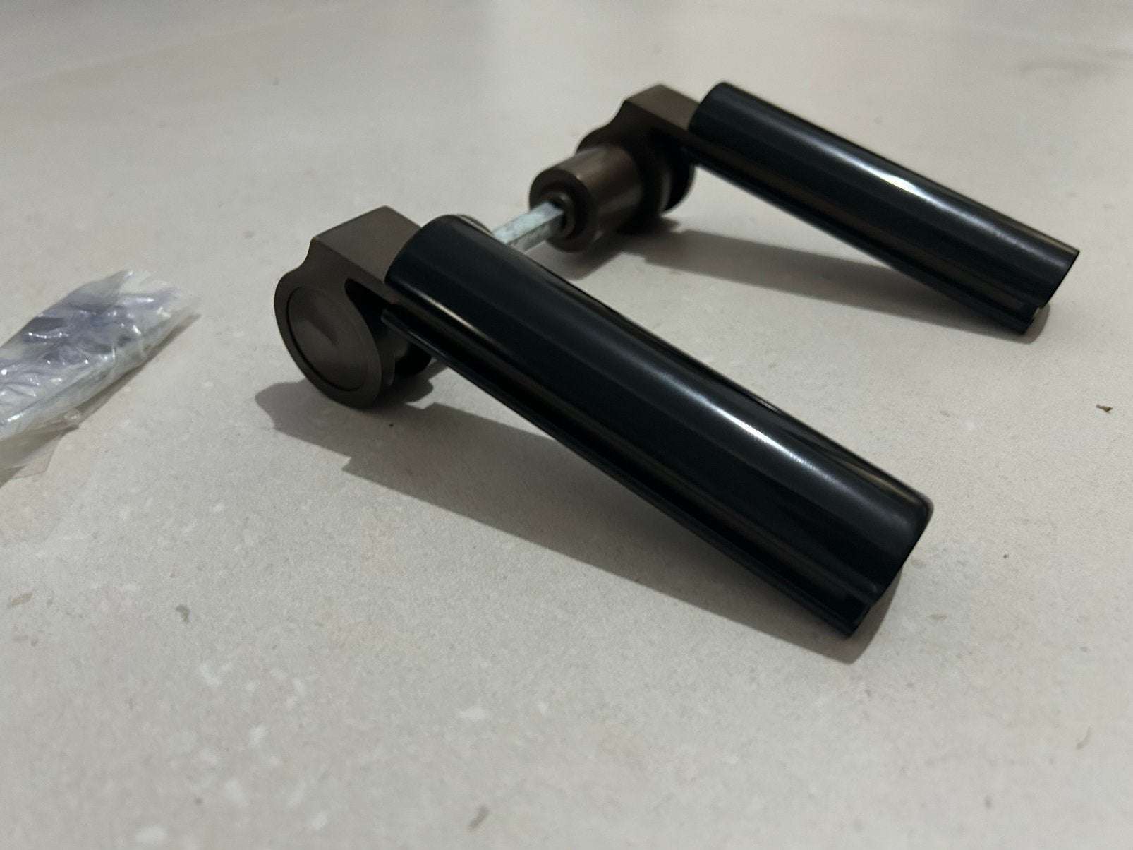 Poignées de porte design BATAILLE-IBENS — Bronze massif, Enlèvement, Neuf, Cuivre ou Laiton, Loquet ou Poignée