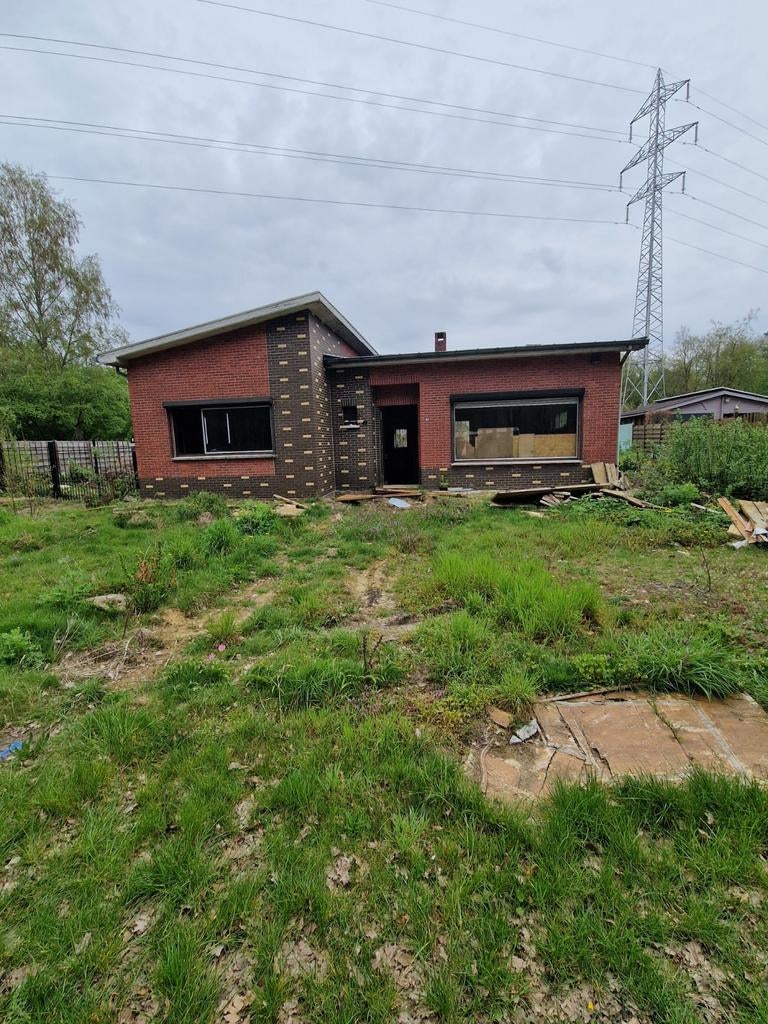 Bungalow te Houthalen-Helchteren met 3 kamers en 8 are grond, Immo, Bakkersstraat 27, 500 tot 1000 m², 805 m², Vrijstaande woning
