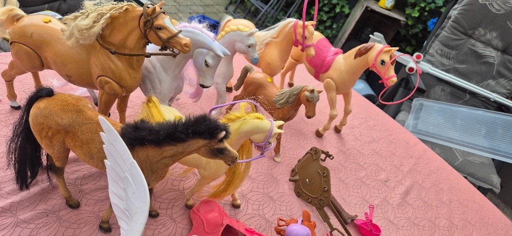 Paarden speelgoed, Ophalen