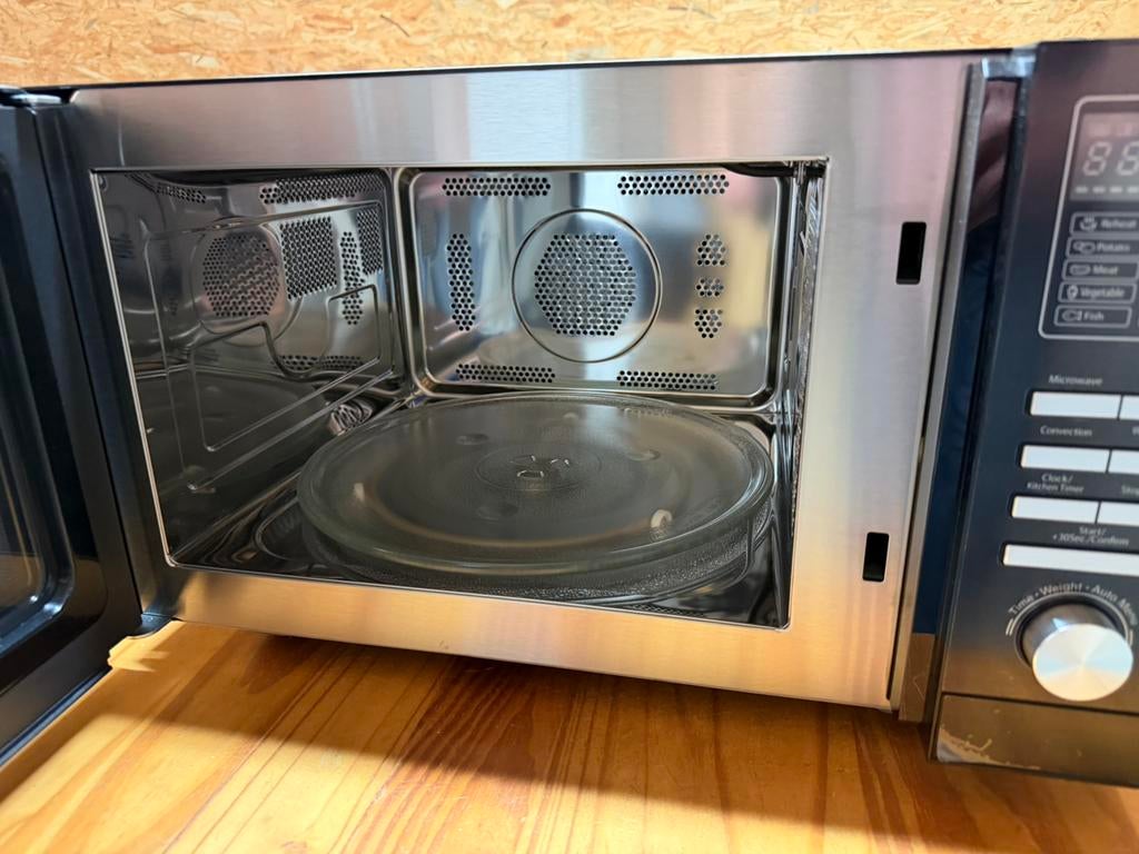 Microgolf, Elektronische apparatuur, Ophalen, Zo goed als nieuw
