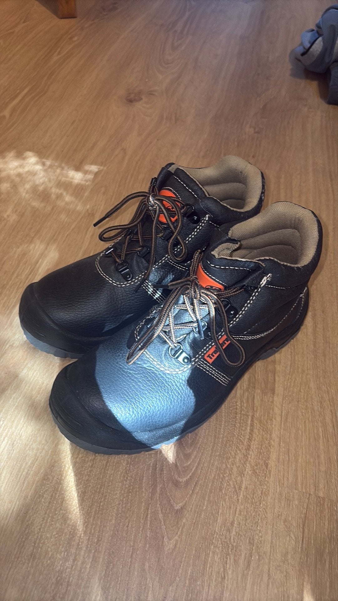 Chaussures de sécurité taille 40, Enlèvement, Neuf