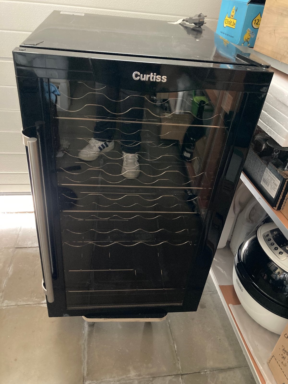 Wijnfrigo kast merk Curtiss, Elektronische apparatuur, Koelkasten en IJskasten, Ophalen, Minder dan 85 cm, 60 cm of meer, 100 tot 150 liter