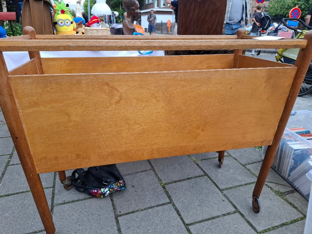 Vintage houten babybedje/wieg op wieltjes, Ophalen, Gebruikt, 140 tot 160 cm, Minder dan 70 cm
