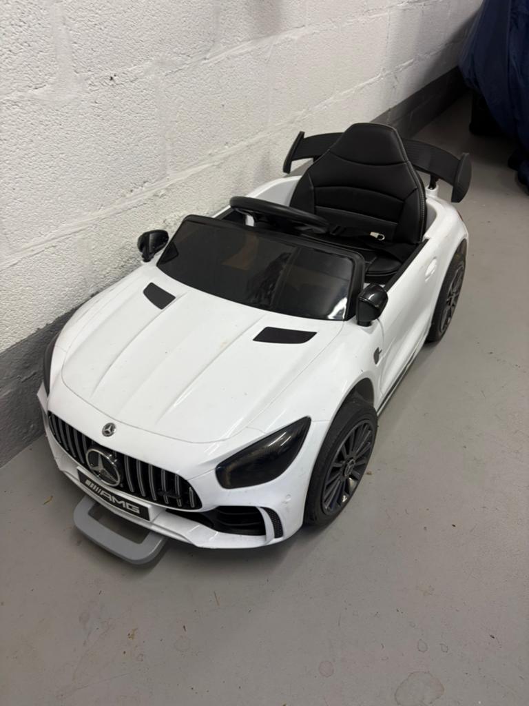 Elektrische kinderauto mercedes, Ophalen of Verzenden, Zo goed als nieuw