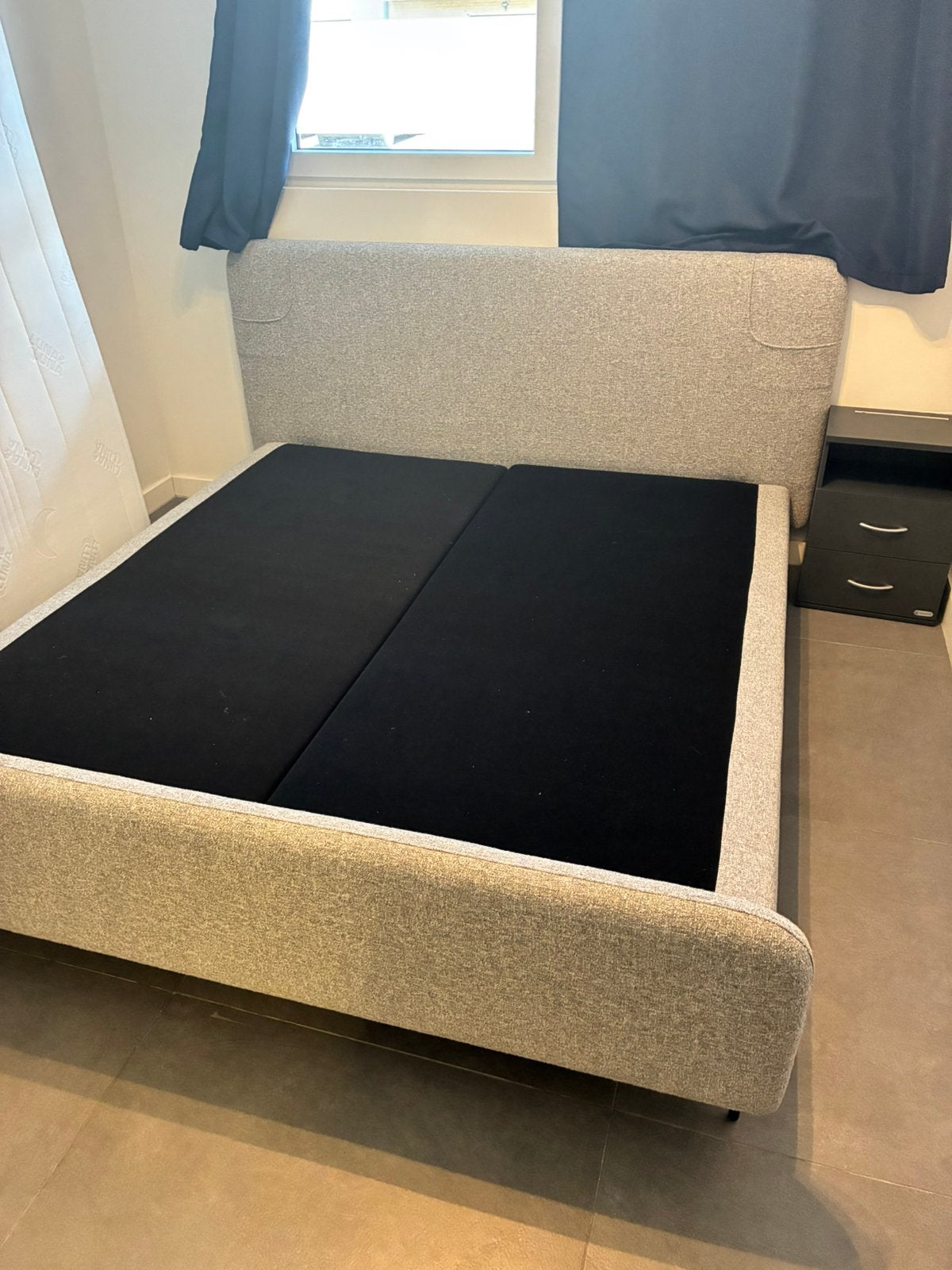 Zo goed als nieuwe boxspring + 2 nachtkastjes te koop, Ophalen, Tweepersoons, Zo goed als nieuw, 180 cm