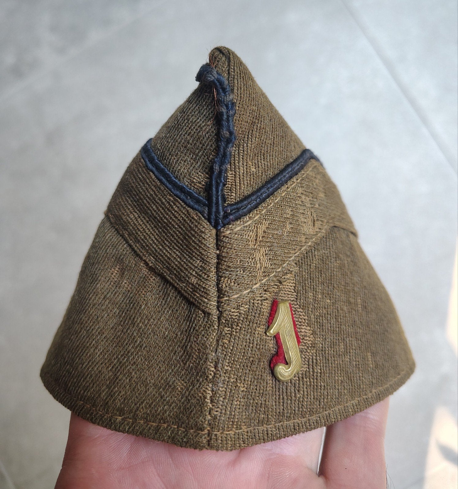 ABBL 1940 bonnet 1ste Lansiers met stamnummer, Verzamelen, Militaria | Tweede Wereldoorlog, Ophalen of Verzenden