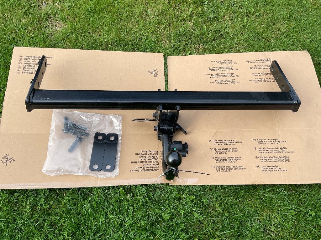 Nieuwe afneembare trekhaak Volvo S60 en V60 bj 2011 tot 2018, Ophalen, Nieuw