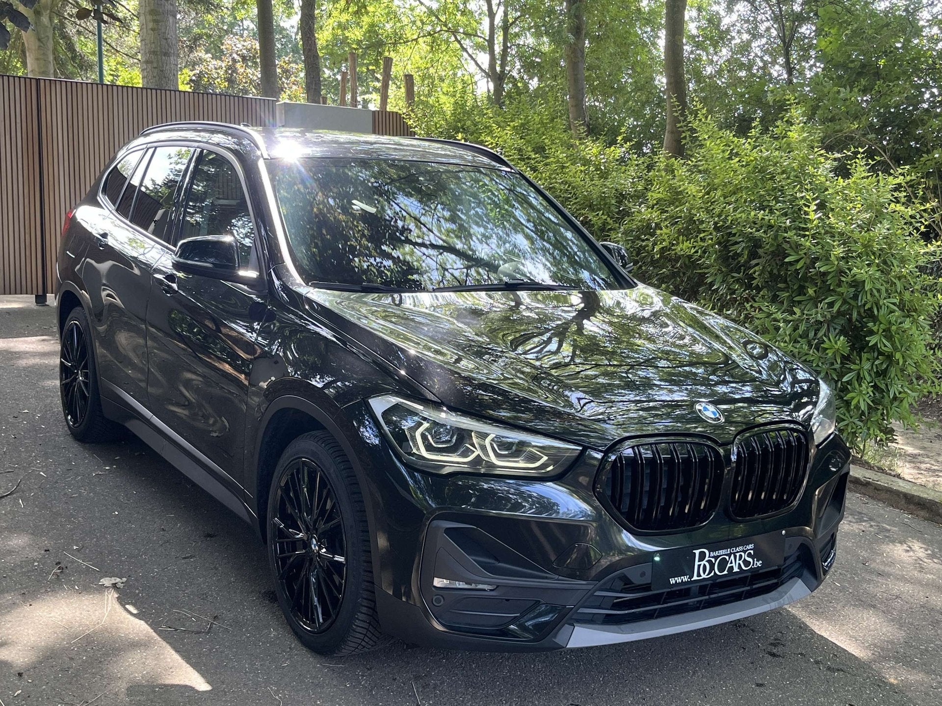 BMW X1 25e Led-Head Up-Prof-Verwarmd Leer-Cam-Carplay19", Gebruikt, Zwart, https://public.car-pass.be/vhr/9fd13977-549c-4991-b301-6a8f476325fa