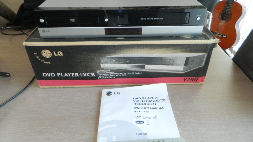 LG v290 VHS VIDEO DVD PAL/SECAM DIGITAL, Envoi, Comme neuf, Lecteur ou enregistreur VHS
