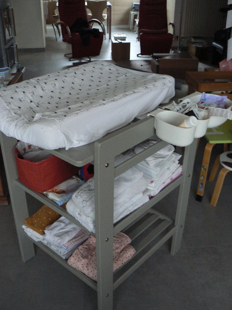 baby verzorgingstafel, Aankleedkussen, Zo goed als nieuw, Standaard, Ophalen
