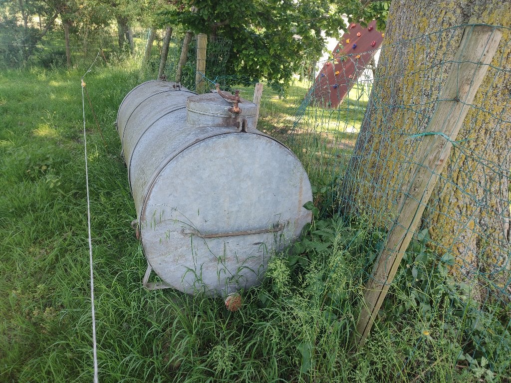 Réservoir d'eau, 150 litres ou plus, Enlèvement, Comme neuf, Métal