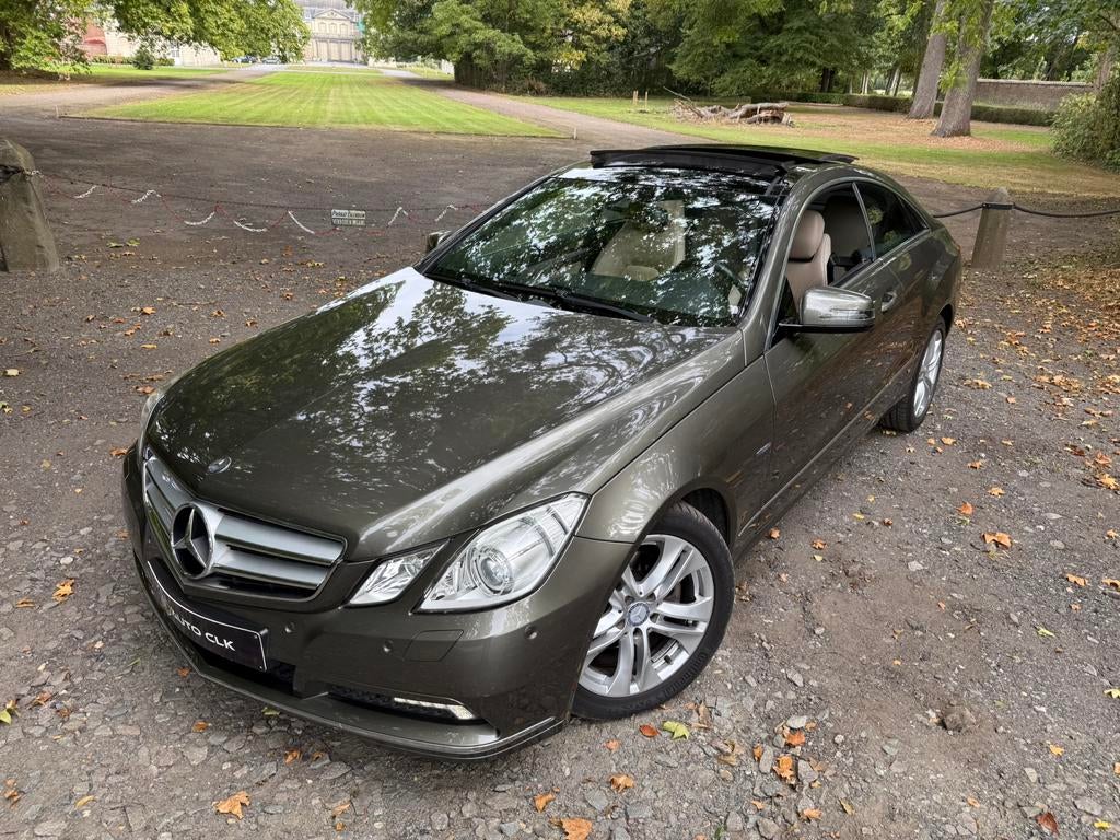 Mercedes E220 Coupe Full Cuir Xenon Pano PDC 1er Proprio, Autos, Cuir, Achat, Garantie prolongée, Entretenue par le concessionnaire