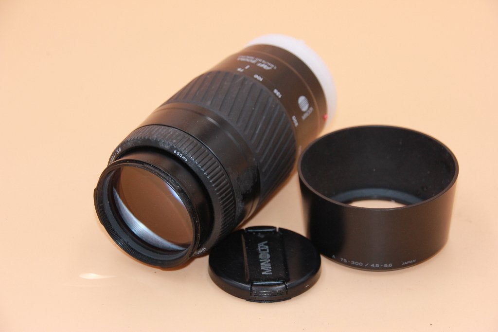 MINOLTA AF ZOOM 75-300/4.5-5.6, Enlèvement ou Envoi, Utilisé, Reflex miroir, Minolta