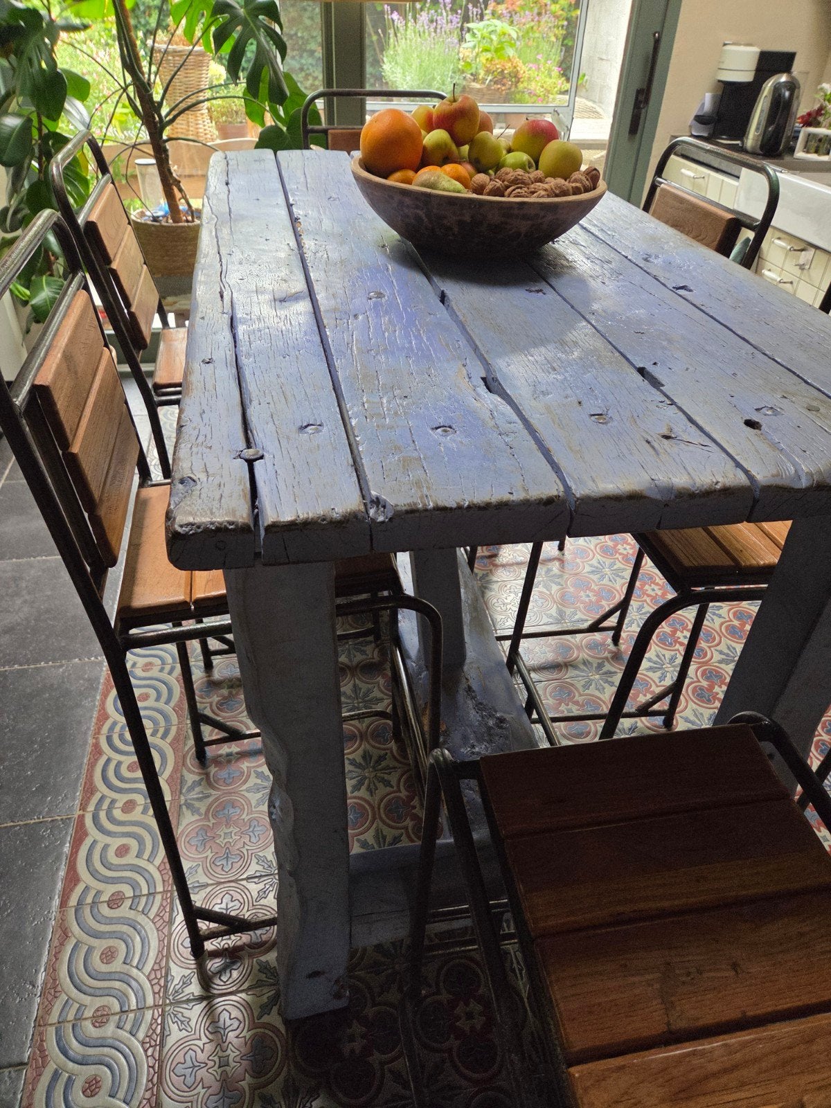 hoge tafel met 6 ijzeren stoelen., Huis en Inrichting, Ophalen, Gebruikt, 50 tot 100 cm, Vijf personen of meer