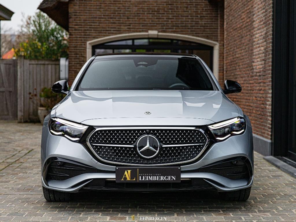 Mercedes E300 de AMG Line / Trekhaak / Pano / Burmester, Auto's, Mercedes-Benz, Automaat, 145 kW, Leder, 5 deurs