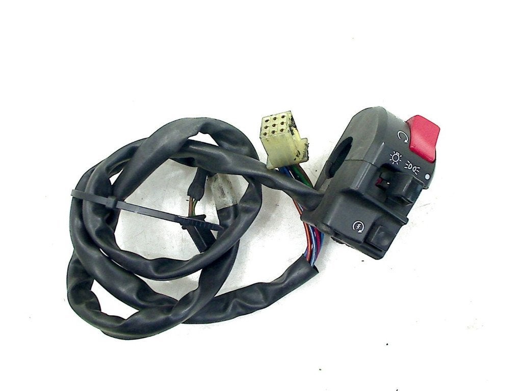 COMMUTATEUR DROIT Yamaha TDM 850 1996-2001 (TDM850 4TX), Dhr. S. di Majo, Utilisé, Info@cama-motorparts.nl, P.J. Troelstraweg 8 8
3144 CX  MAASSLUIS, NL