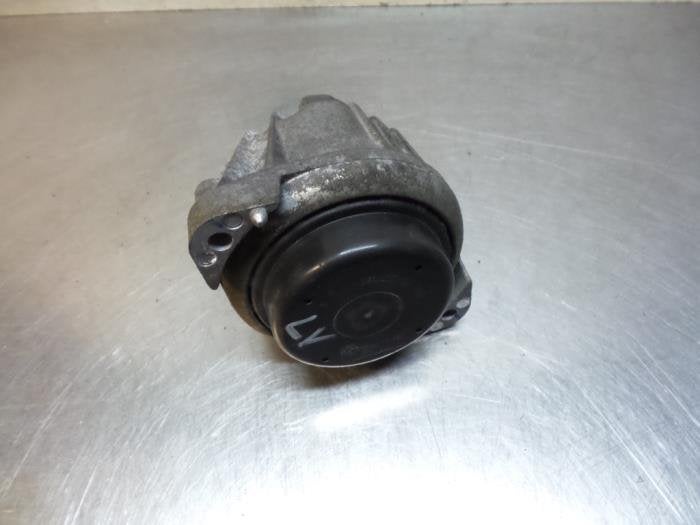 Support moteur d'un BMW 1-Serie (1-Serie 03-), -, 3 mois de garantie, Utilisé, -