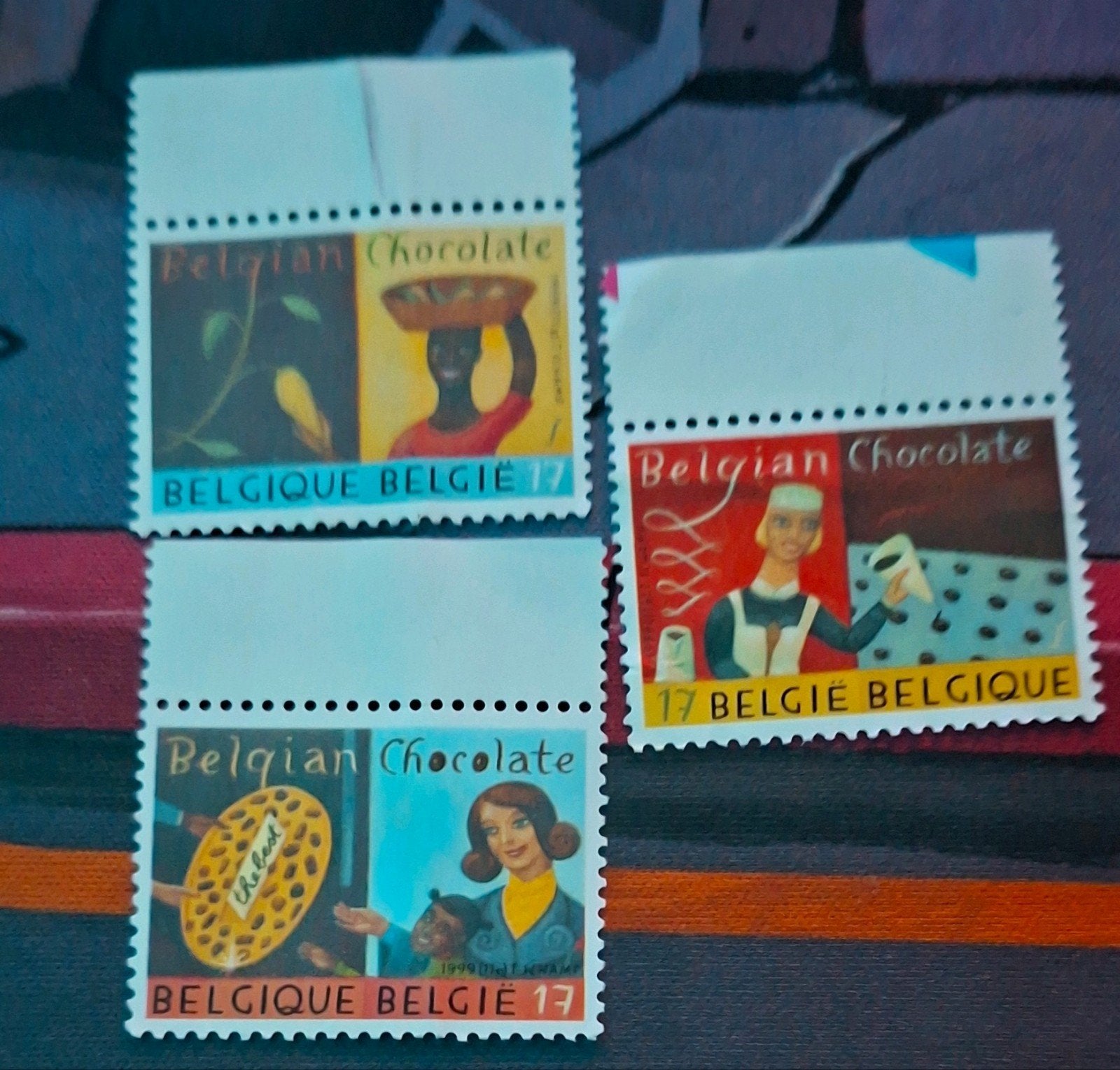 Postzegels belgische chocolade, Ophalen