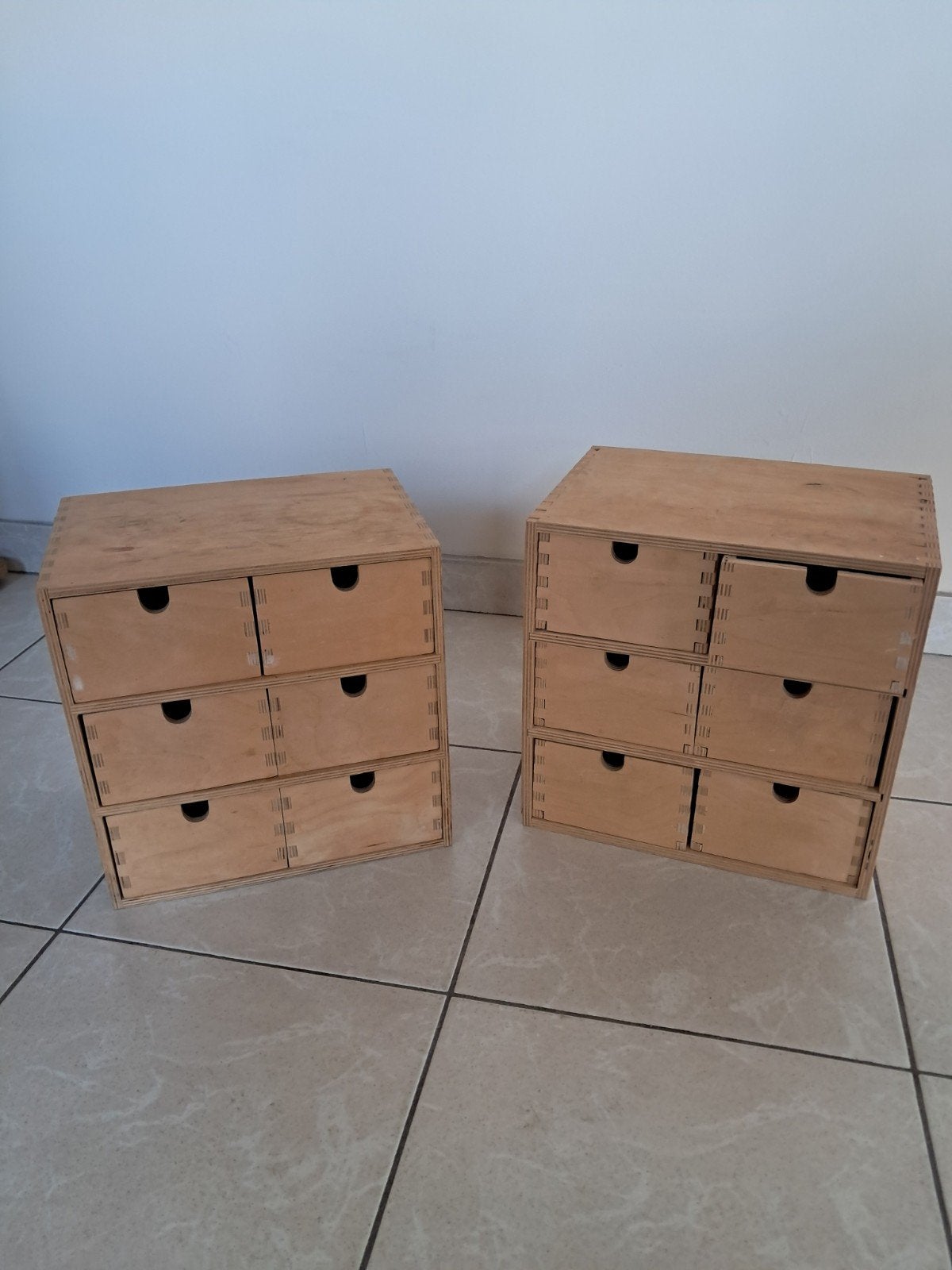 2 dezelfde kastjes, Huis en Inrichting, Ophalen of Verzenden