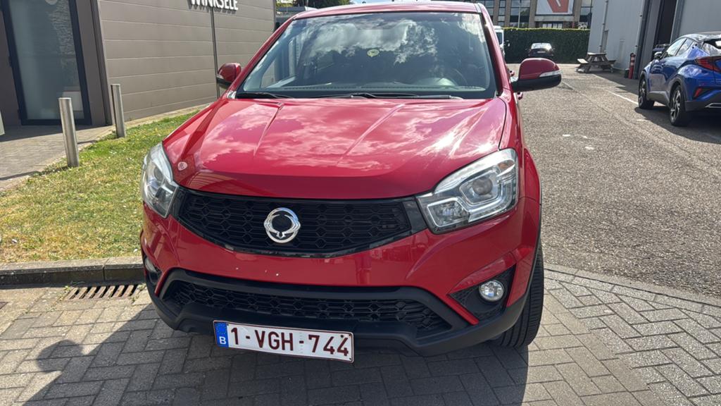 SsangYong Korando 2016 Benzine EURO 6, Autos, Rouge, Electronic Stability Program (ESP), 5 portes, Particulier