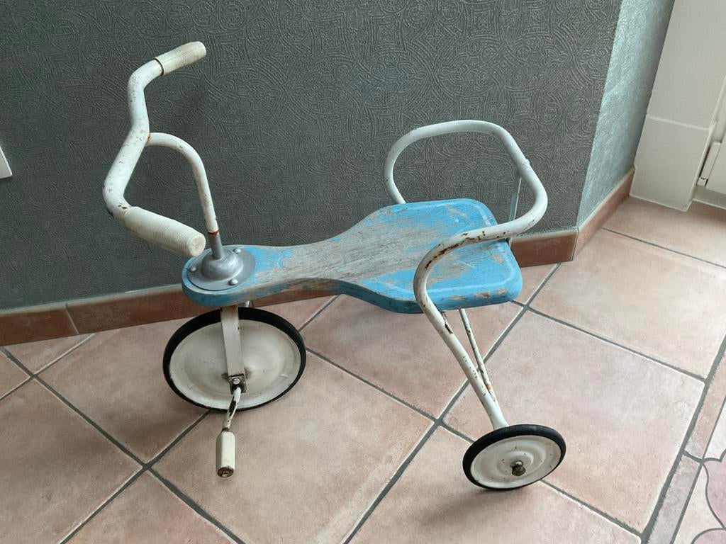 Retro driewieler, Ophalen