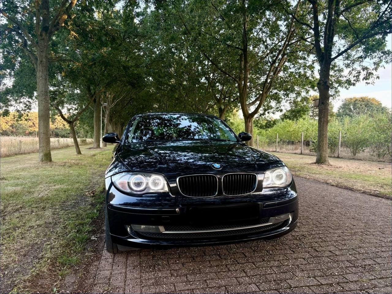 BMW 116i  Keuring Voor Verkoop
2008
242.000 km
1.6 n43b16
Le, Auto's, 1 Reeks, 4 cilinders, Zwart, Particulier