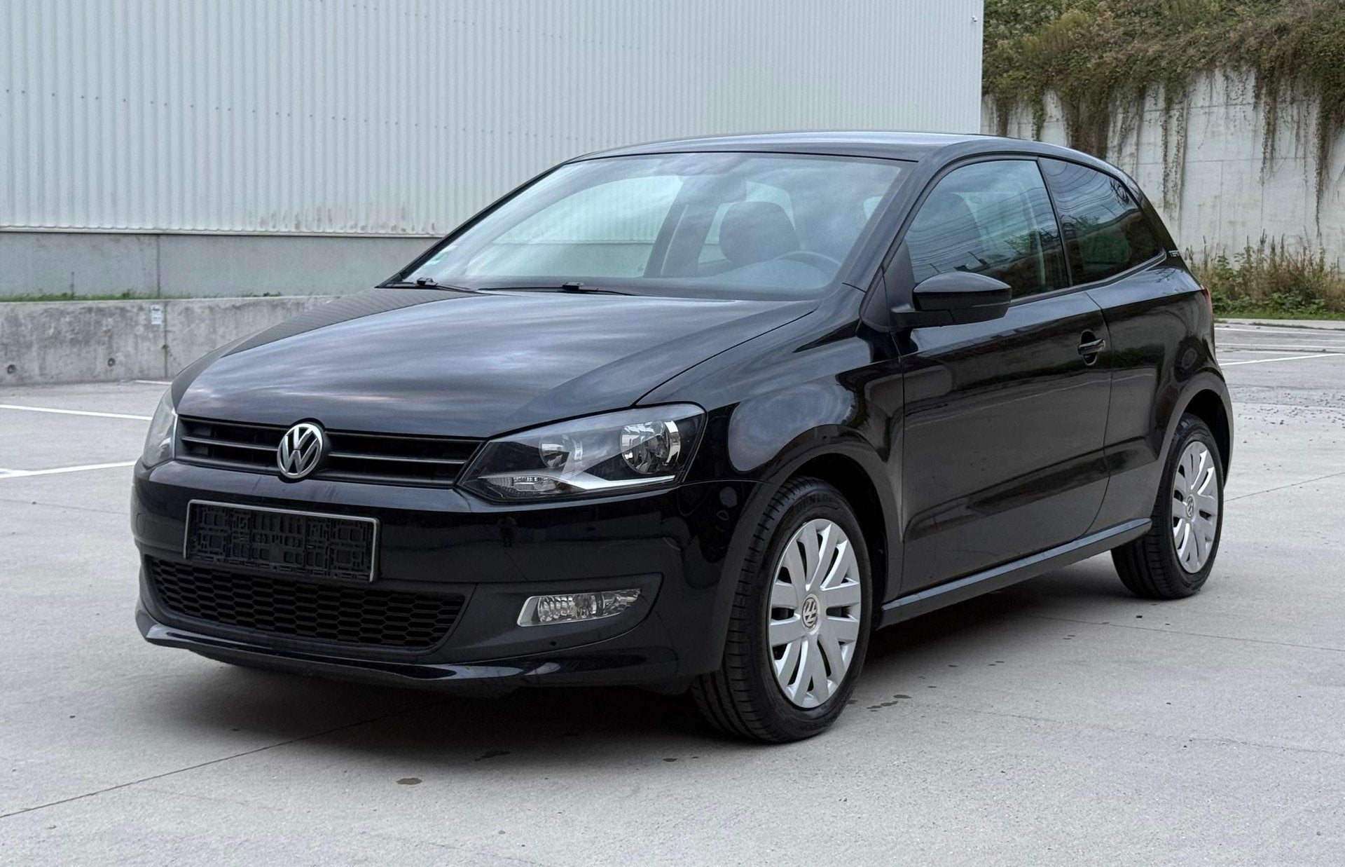 Volkswagen Polo 1.2 BENZINE • CARPLAY • ZETELVERWARMING, Auto's, Stof, Gebruikt, Zwart, 1198 cc