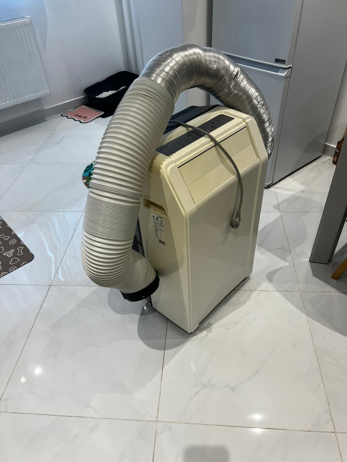 Climatiseur mobile comfee - 12.000 BTU, Elektronische apparatuur, Airco's, Ophalen, Zo goed als nieuw, Mobiele airco, Timer
