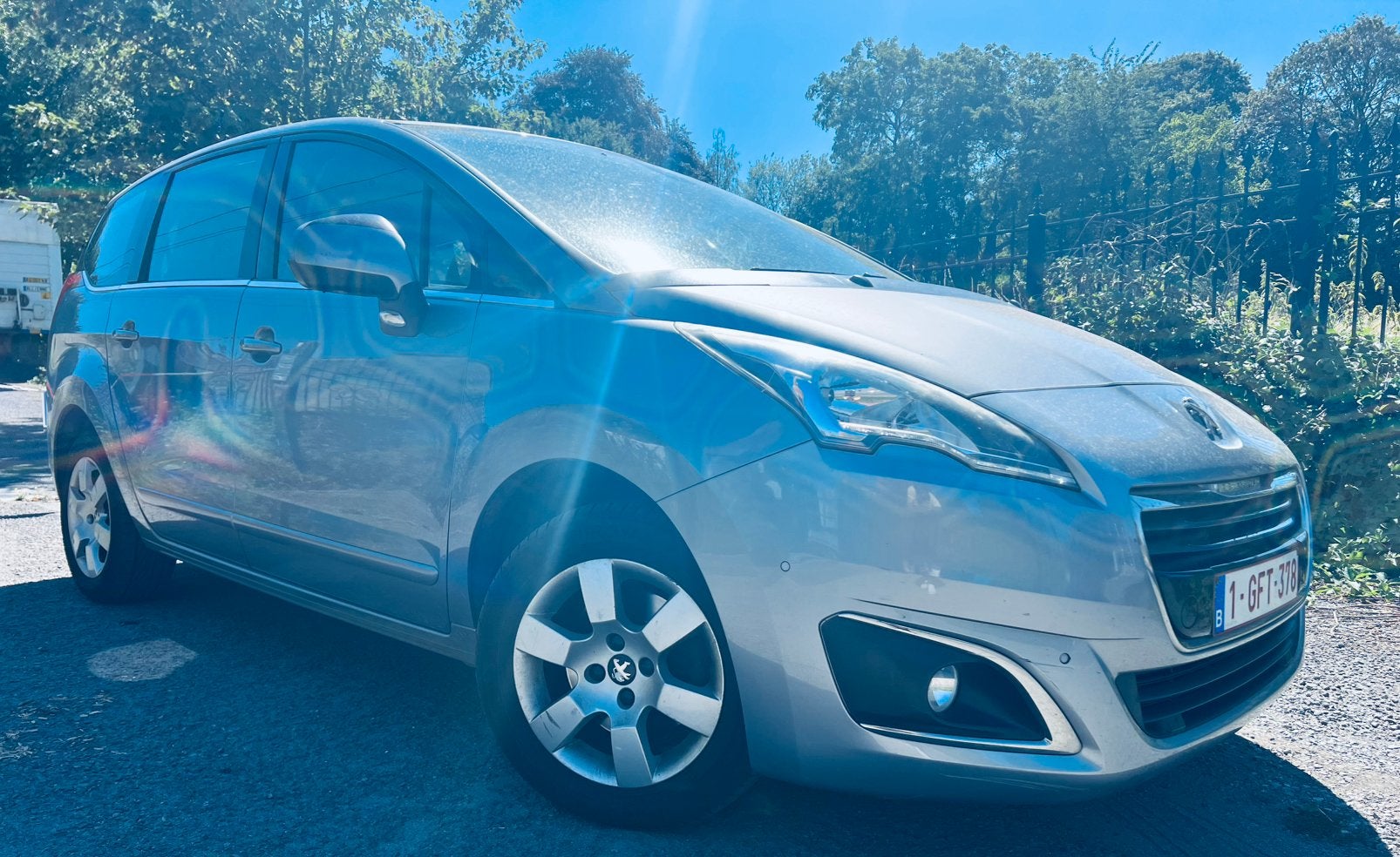 Peugeot 5008 1.6 HDi – 7 places, boîte automatique, Euro 6, Autos, Argent ou Gris, Euro 6, 7 places, Carnet d'entretien