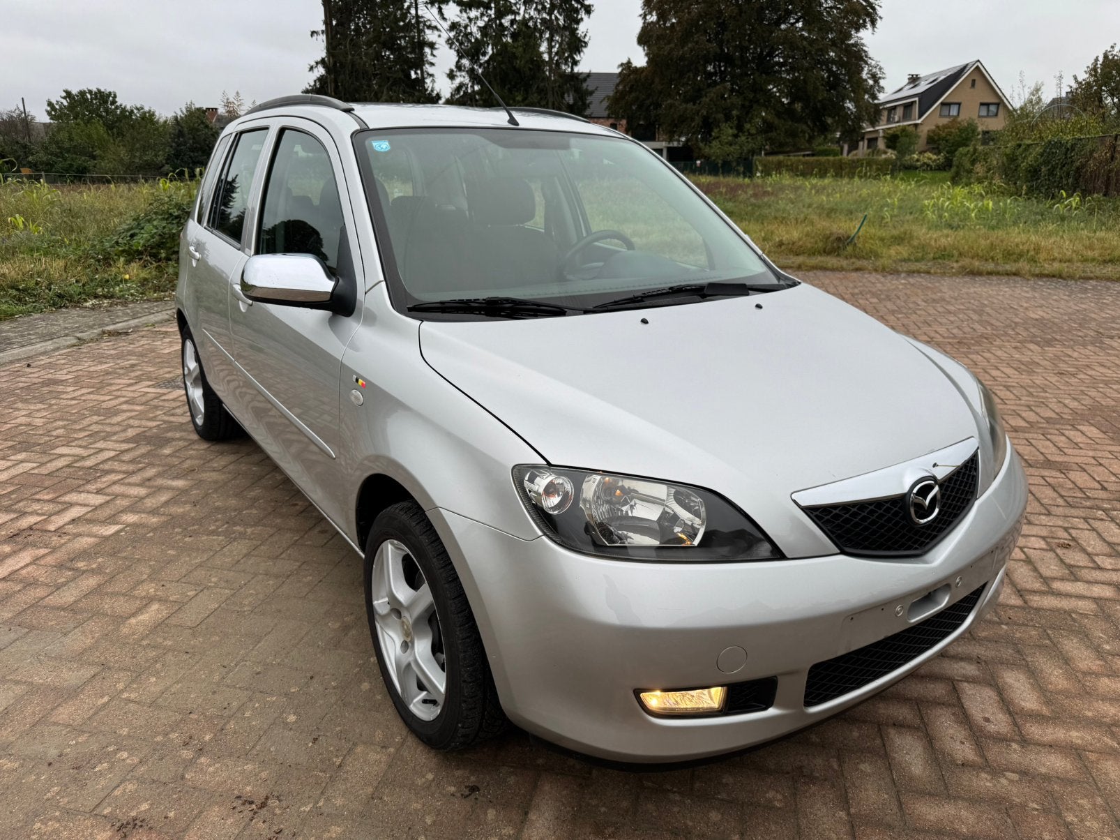 Mazda 2/1.4Benzine/2003/173.000Km/Euro4/Airco/Carnet/1erProp, Autos, Argent ou Gris, Achat, Boîte manuelle, 5 portes