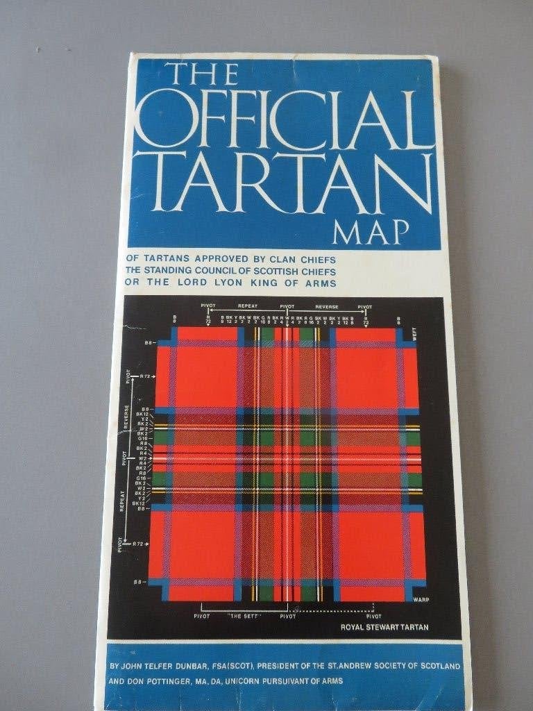 The official Tartan Map Tartans approved by clan chiefs, Verzamelen, Foto's en Prenten, Verzenden, Zo goed als nieuw, Klederdracht