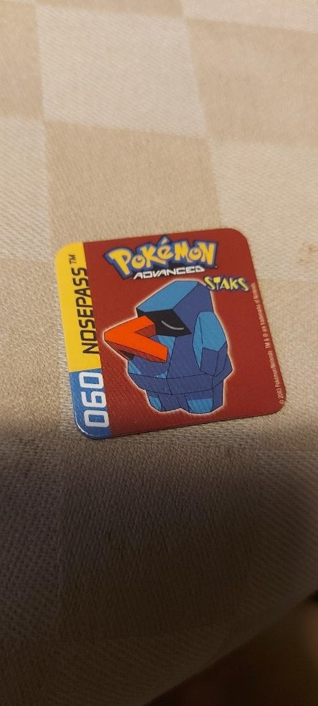 pokemon magneet panini staks Nosepass uit 2003, Hobby en Vrije tijd, Verzamelkaartspellen | Pokémon, Ophalen of Verzenden, Nieuw