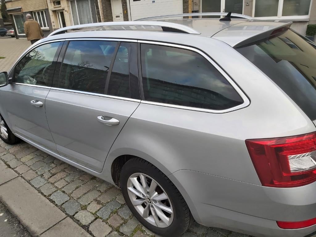 SKODA Octavia 2017 Diesel, Autos, Argent ou Gris, Achat, Euro 6, Boîte manuelle