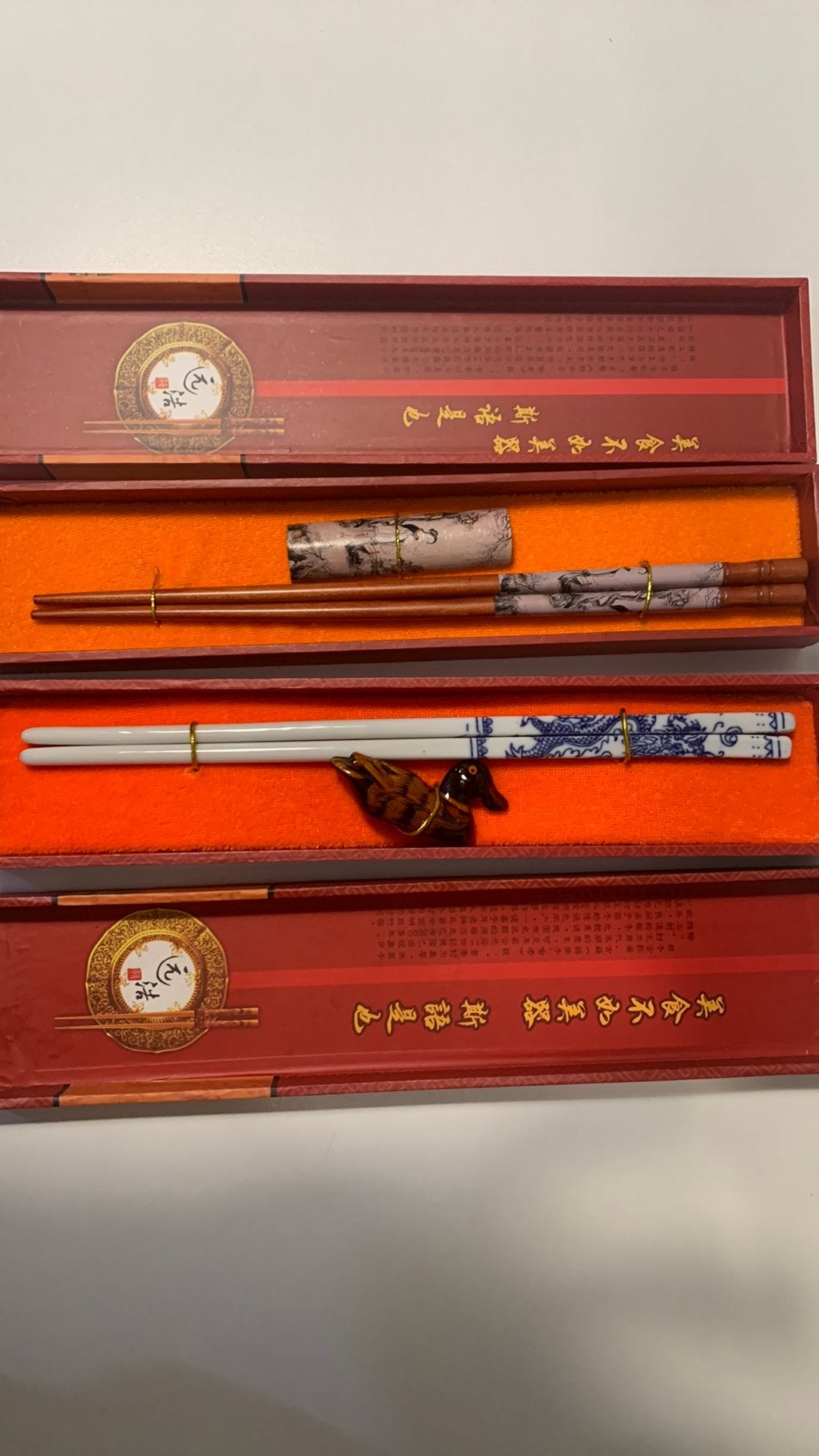 Set de baguettes asiatiques avec repose-baguettes, Enlèvement, Neuf, Bois