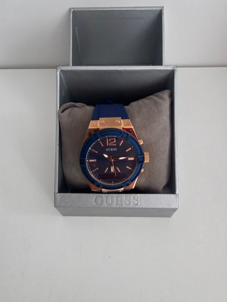 GUESS Connect pour hommes - C0001G1 - Tout neuf, Enlèvement, Neuf