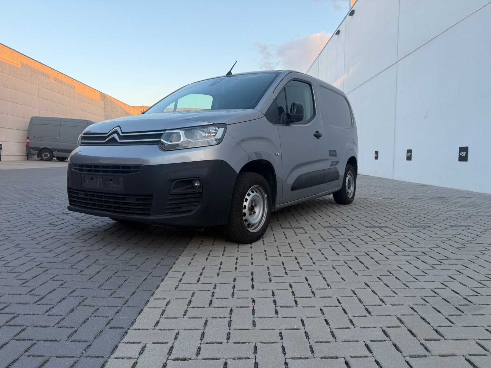 Citroën Berlingo 1.5 102 PK |NAVI | CAMERA |TOPSTAAT, Euro 6, Citroën, Bedrijf, Dealer onderhouden