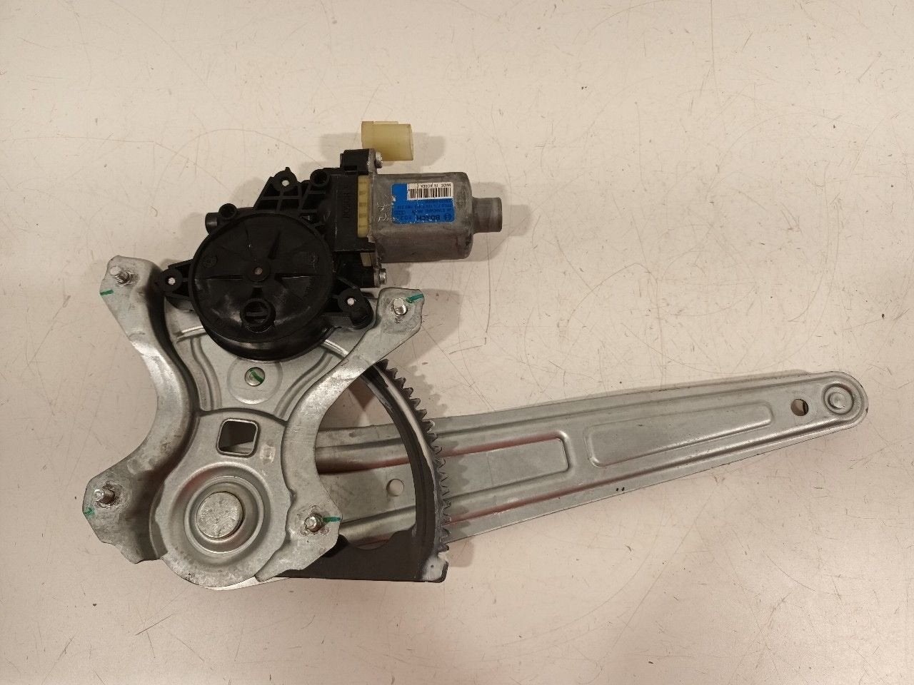 Raammechaniek elektrisch links achter Kia Picanto, Onderdelen@venauto.nl, Van der Ven Autorecycling B.V., Gebruikt, Ettenseweg 76, 4706 PB Roosendaal, The Netherlands