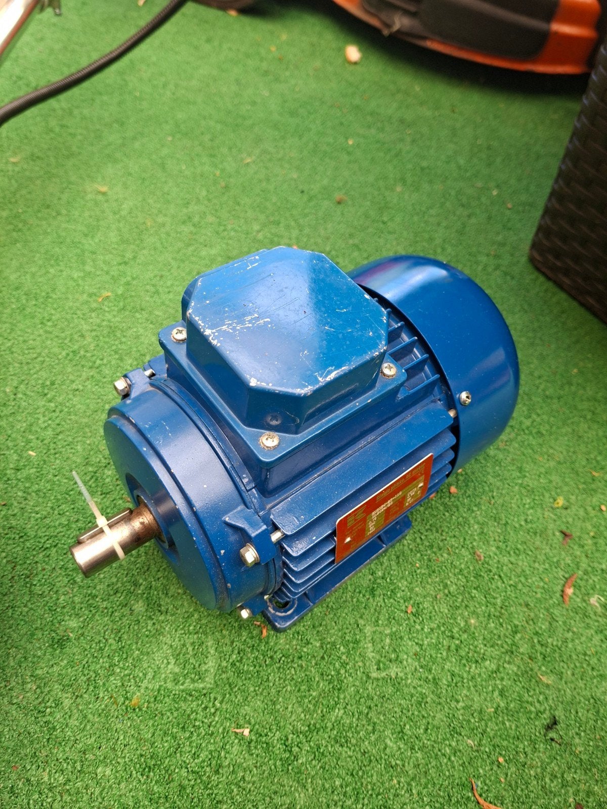 motor 2 stuks, Doe-het-zelf en Bouw, Motoren, Ophalen