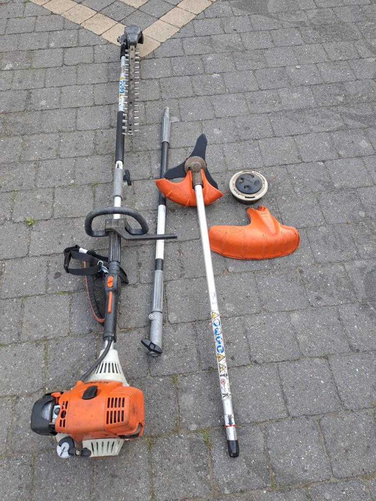 Combitoestel sthil met toebehoren, Ophalen